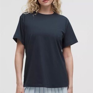 Lululemon all yours navy T